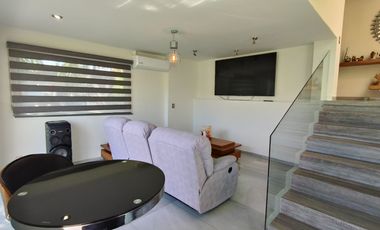 Preciosa CASA en VENTA en el Palomar