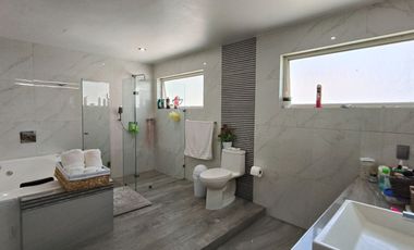 Preciosa CASA en VENTA en el Palomar
