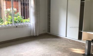 Se vende casa en la mejor zona de Chacarilla - Calle Conde de la Vega