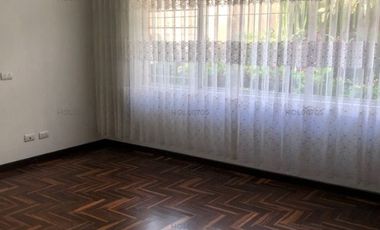 Se vende casa en la mejor zona de Chacarilla - Calle Conde de la Vega