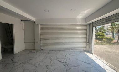 SE RENTA LOCAL COMERCIAL BLOQUES LAS BRISAS MACHALA