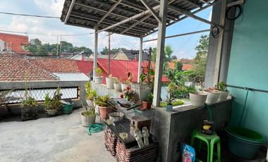Jual Cepat Bu! Rumah 3 Lantai Dekat Kiara Artha Park