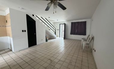 Casa en Renta al Sur de Monterrey en Colonia Lomas Mederos