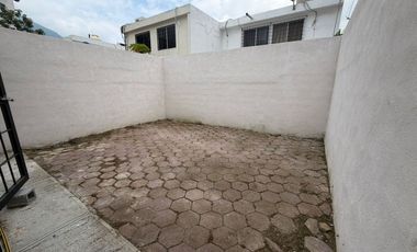 Casa en Renta al Sur de Monterrey en Colonia Lomas Mederos
