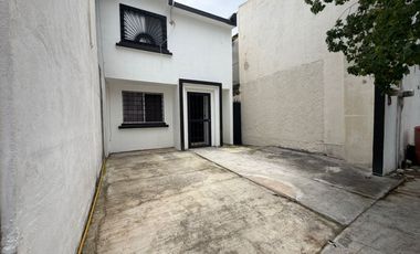 Casa en Renta al Sur de Monterrey en Colonia Lomas Mederos