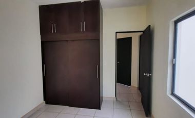 BONITA CASA EN FRACCIONAMIENTO ALHAMBRAS, CARRETERA A COLOTLAN, ZAPOPAN