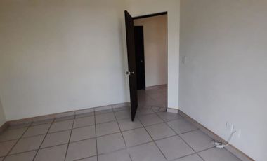 BONITA CASA EN FRACCIONAMIENTO ALHAMBRAS, CARRETERA A COLOTLAN, ZAPOPAN
