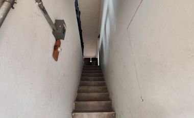 Casa de 2 recamaras con dos locales comerciales en planta baja en Tala