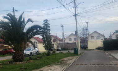 Arriendo casa familiar en condominio Rivera del Valle de La Cruz