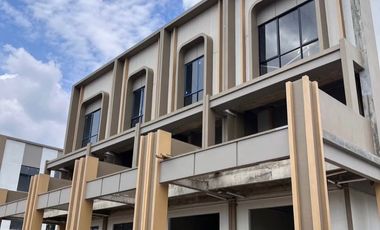 Rumah Baru Illago Grande Paramount Land Dekat BSD, Free PPN