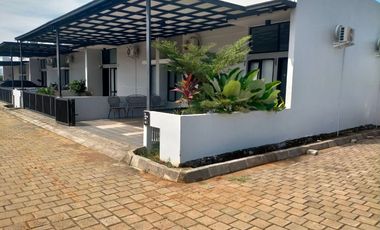 R3 Sentosa Jl Malino T6X12 -38/72 Rp. 535 JT T6X12.5 - 48/75 Rp. 660 JT T7X13-56/91 Rp. 785 JT 7X13,5 2 Lantai 82/94.5 Rp 1.035 M 7X15 - 2 Lantai 92/1