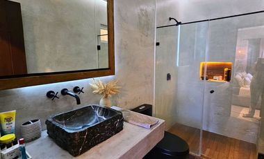 Penthouse en Sabbia Condos | Terraza Privada, Ubicación Premium y a Pasos de la Playa/Luxury Penthouse with Private Rooftop in Sabbia Condos. |