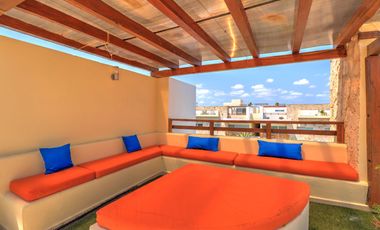 Penthouse en Sabbia Condos | Terraza Privada, Ubicación Premium y a Pasos de la Playa/Luxury Penthouse with Private Rooftop in Sabbia Condos. |