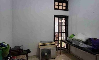 Rumah Disewakan di Duren Sawit Raya