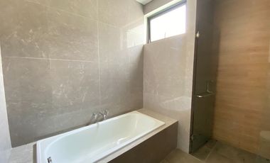 Rumah 3lt 10x14 140meter 4KT Cluster Maninjau Asya JGC Jakarta Garden City