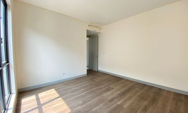 Rumah 3lt 10x14 140meter 4KT Cluster Maninjau Asya JGC Jakarta Garden City