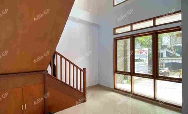 SEWA RUMAH SETRADUTA, KOMPLEK ELIT BANGUNAN BARU HRG MURAH BGT