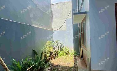 SEWA RUMAH SETRADUTA, KOMPLEK ELIT BANGUNAN BARU HRG MURAH BGT