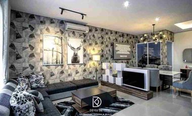 Rumah mewah full renovasi semi furnished 3 lantai hanya 2.9 M di jakarta Garden City