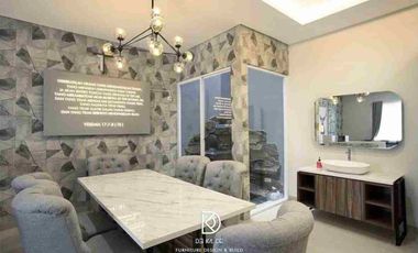 Rumah mewah full renovasi semi furnished 3 lantai hanya 2.9 M di jakarta Garden City