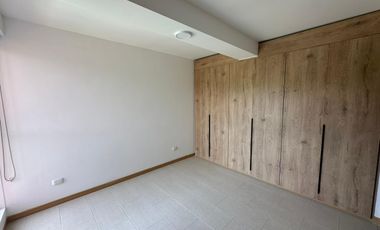 SE ARRIENDA APARTAMENTO