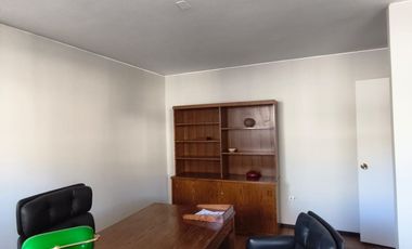 OFICINA SEMIAMOBLADA CENTRO MEDICO CHACABUCO/CAUPOLICAN