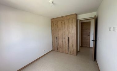 SE ARRIENDA APARTAMENTO