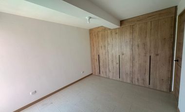 SE ARRIENDA APARTAMENTO