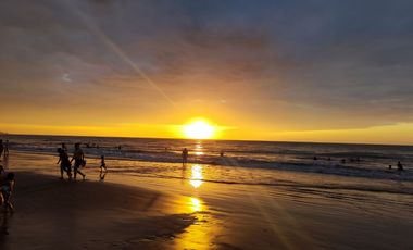 🏠 HOSPEDAJE POR NOCHE(S) COMFORTABLE CASA VACACIONAL. (TONSUPA - PLAYA)