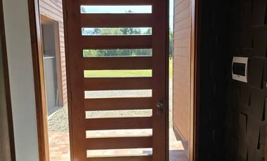 Parcela con Casa de 2 pisos en condominio Country Villarrica