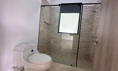 SE ARRIENDA HERMOSA CASA