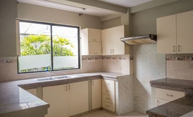 Casa de 3 Dormitorios en Venta en Ciudad Celeste, Samborondón