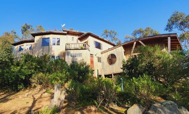 Venta casa en Algarrobo 5H3B con recepción final dentro de condominio