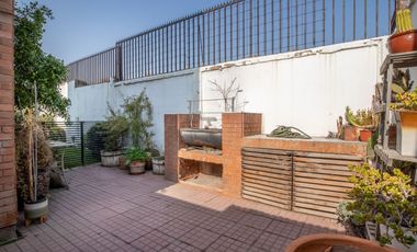 Venta Casa De 4 Dorm, Cocina Y Baños Remodelados Con Piscina