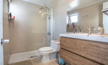 Venta Casa De 4 Dorm, Cocina Y Baños Remodelados Con Piscina