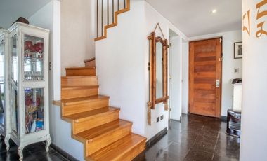 Venta Casa De 4 Dorm, Cocina Y Baños Remodelados Con Piscina