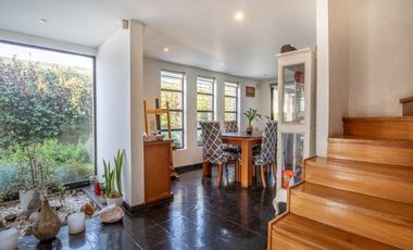 Venta Casa De 4 Dorm, Cocina Y Baños Remodelados Con Piscina