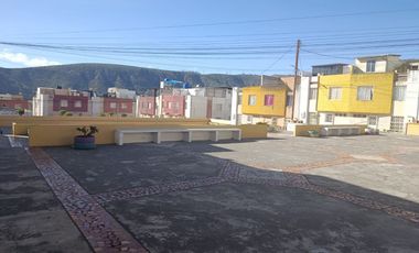 CASA EN VENTA MITAD DEL MUNDO