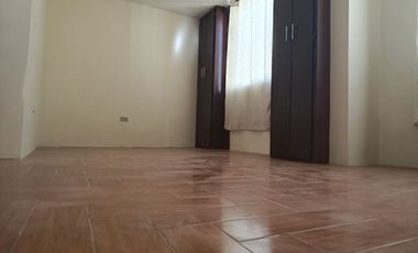 CASA EN VENTA MITAD DEL MUNDO