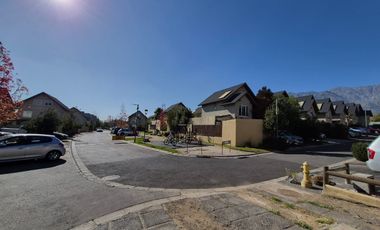 Amplia Casa En Arriendo Con Piscina En Condominio