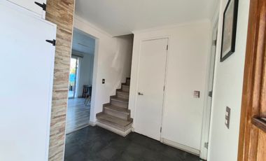 Amplia Casa En Arriendo Con Piscina En Condominio
