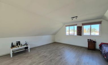 Amplia Casa En Arriendo Con Piscina En Condominio