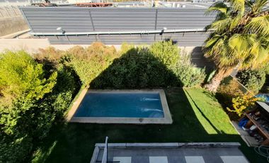 Amplia Casa En Arriendo Con Piscina En Condominio