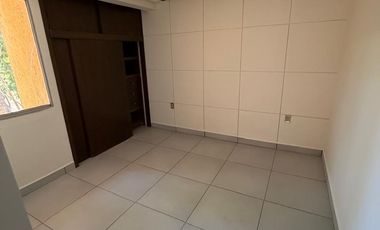 DEPARTAMENTO REMODELADO EN RENTA EN EL ROSARIO UBICACIÓN INMEJORABLE. LEÓN, GUANAJUATO