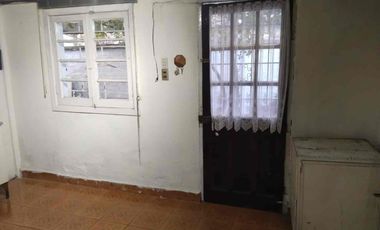 Venta Amplia Casa De 4dorm.+1 B+3 Estacionamientos, Metro Las Torres