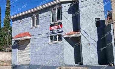 local comercial, con departamento en coto