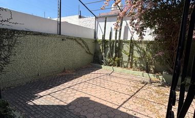 CASA EN RENTA PARA USO COMERCIAL DE UNA PLANTA EN AV. PANORAMA. LEÓN, GUANAJUATO