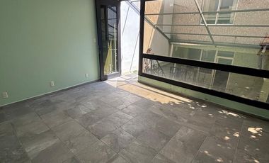 CASA EN RENTA PARA USO COMERCIAL DE UNA PLANTA EN AV. PANORAMA. LEÓN, GUANAJUATO