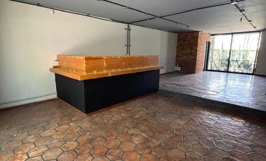 CASA EN RENTA PARA USO COMERCIAL DE UNA PLANTA EN AV. PANORAMA. LEÓN, GUANAJUATO