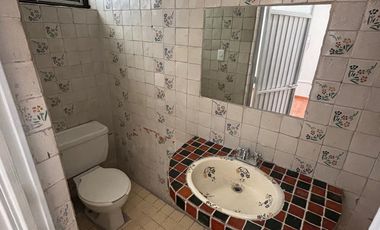 CASA EN RENTA PARA USO COMERCIAL DE UNA PLANTA EN AV. PANORAMA. LEÓN, GUANAJUATO